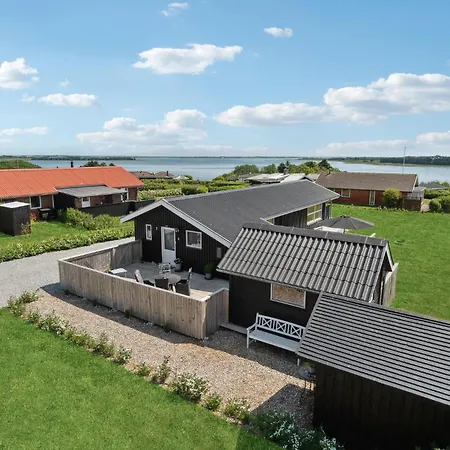Holiday home 3 Bedroom Amazing In Hurup Thy